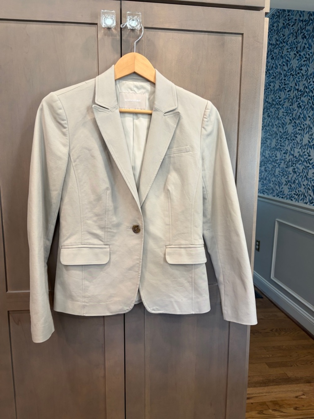 Banana Republic Light Beige Single-Button Blazer